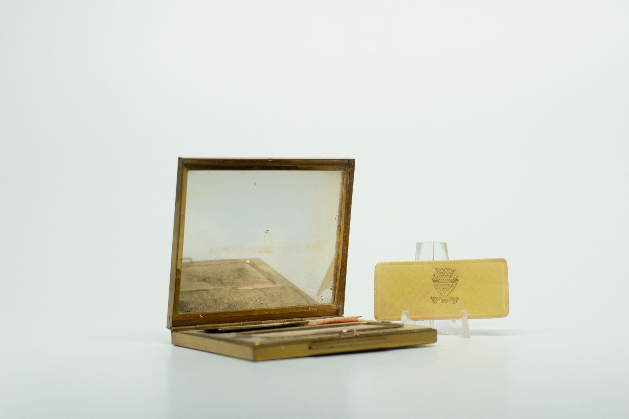 FJ Foster Jewelry Co. "Defend Your Country" Compact