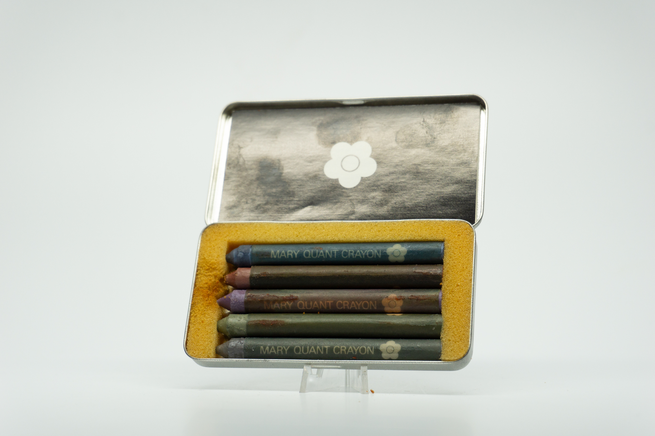 Mary Quant Pearly Crayons Muted