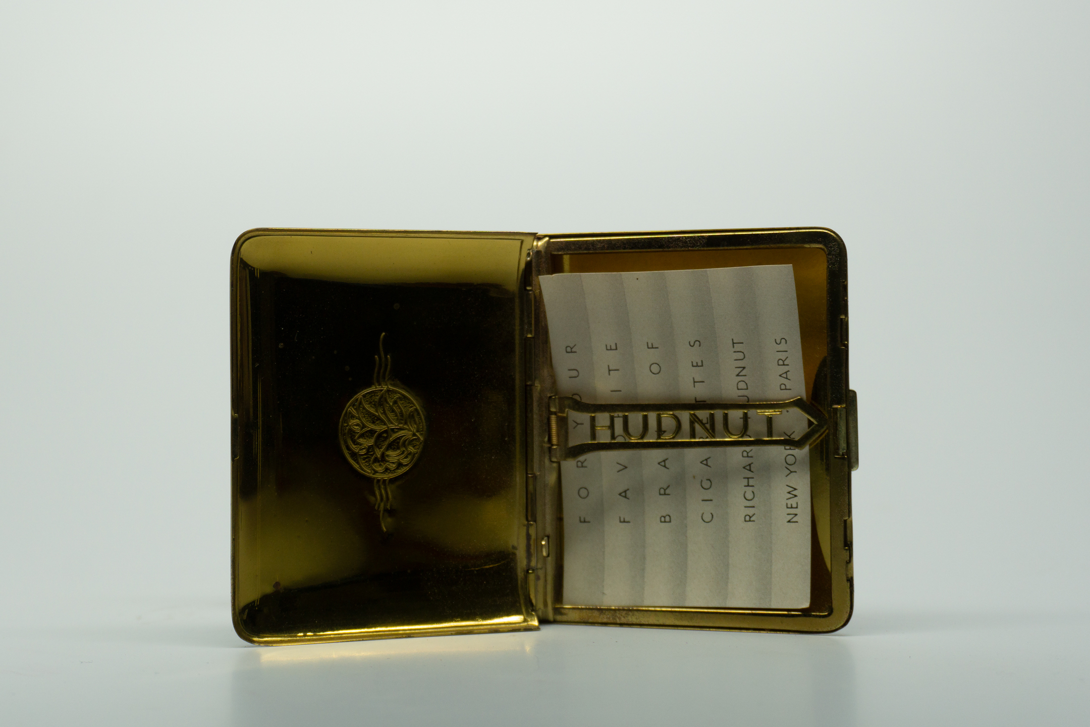 Richard Hudnut Double Compact with Bill Holder