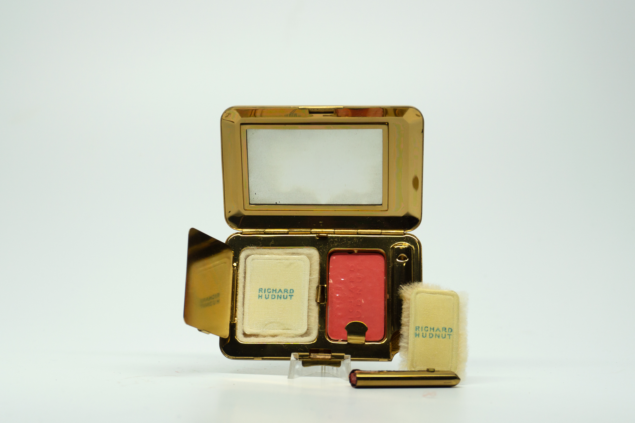 Richard Hudnut Triple Vanity Compact