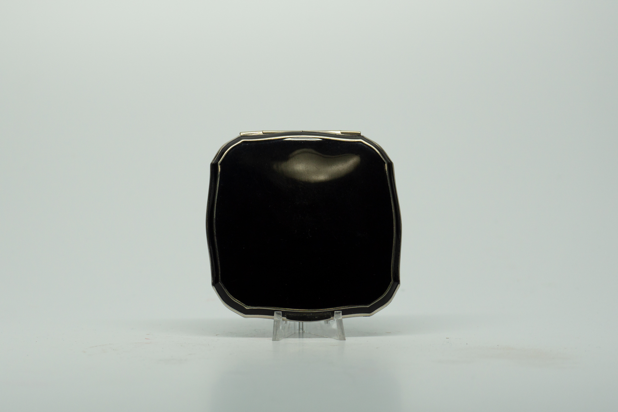 Lucien Lelong Baguette Compact