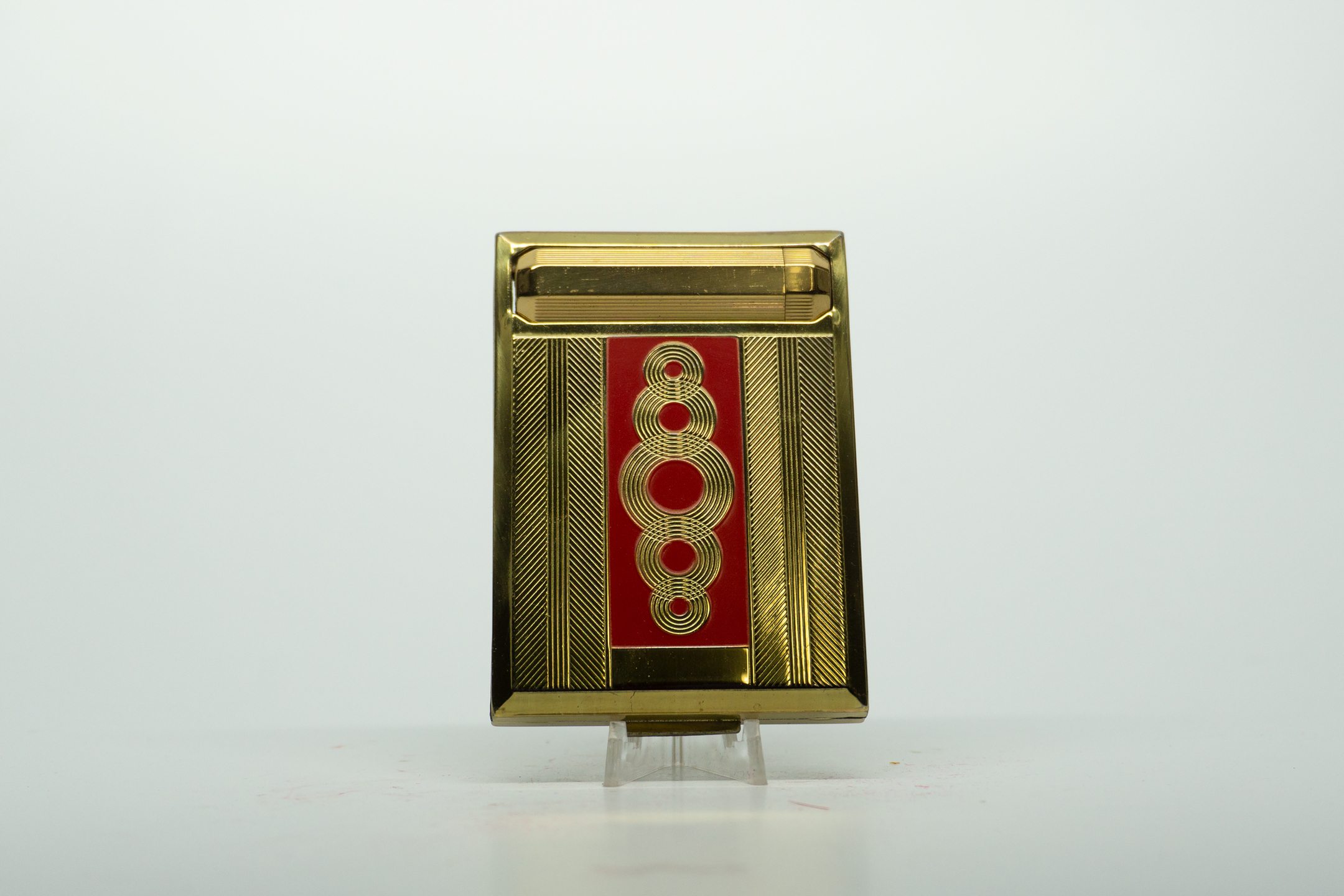 Richard Hudnut Triple Compact