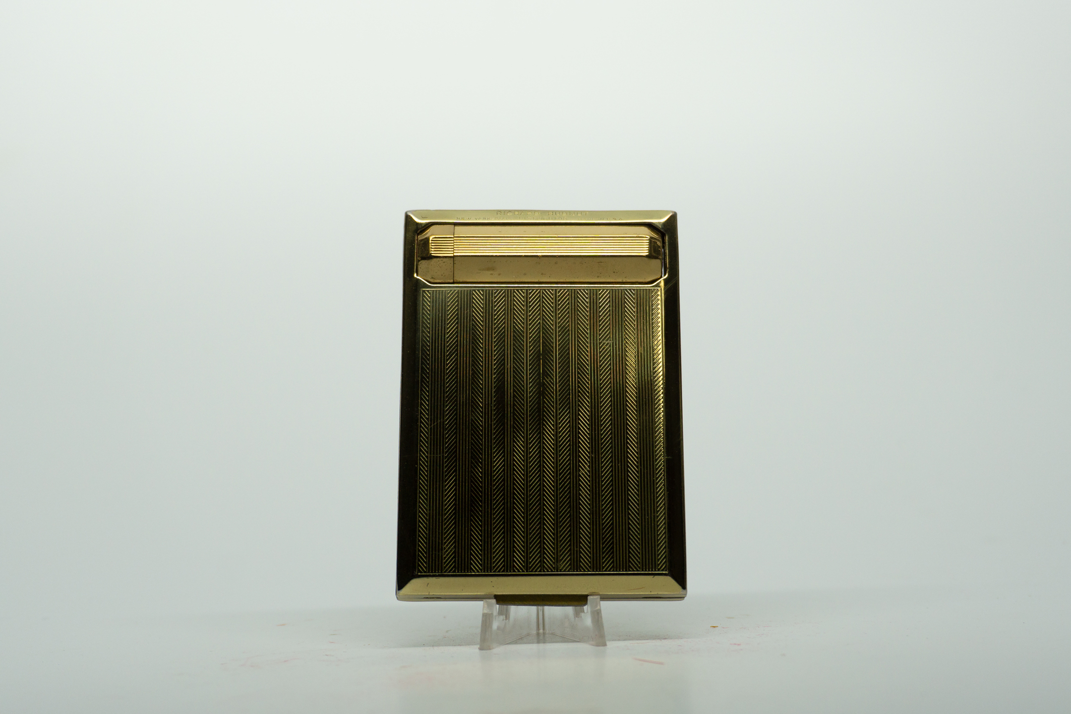 Richard Hudnut Triple Compact