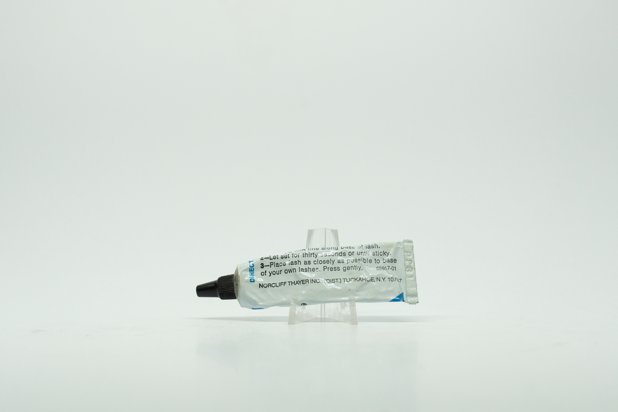 Mae West's False Eyelash Glue