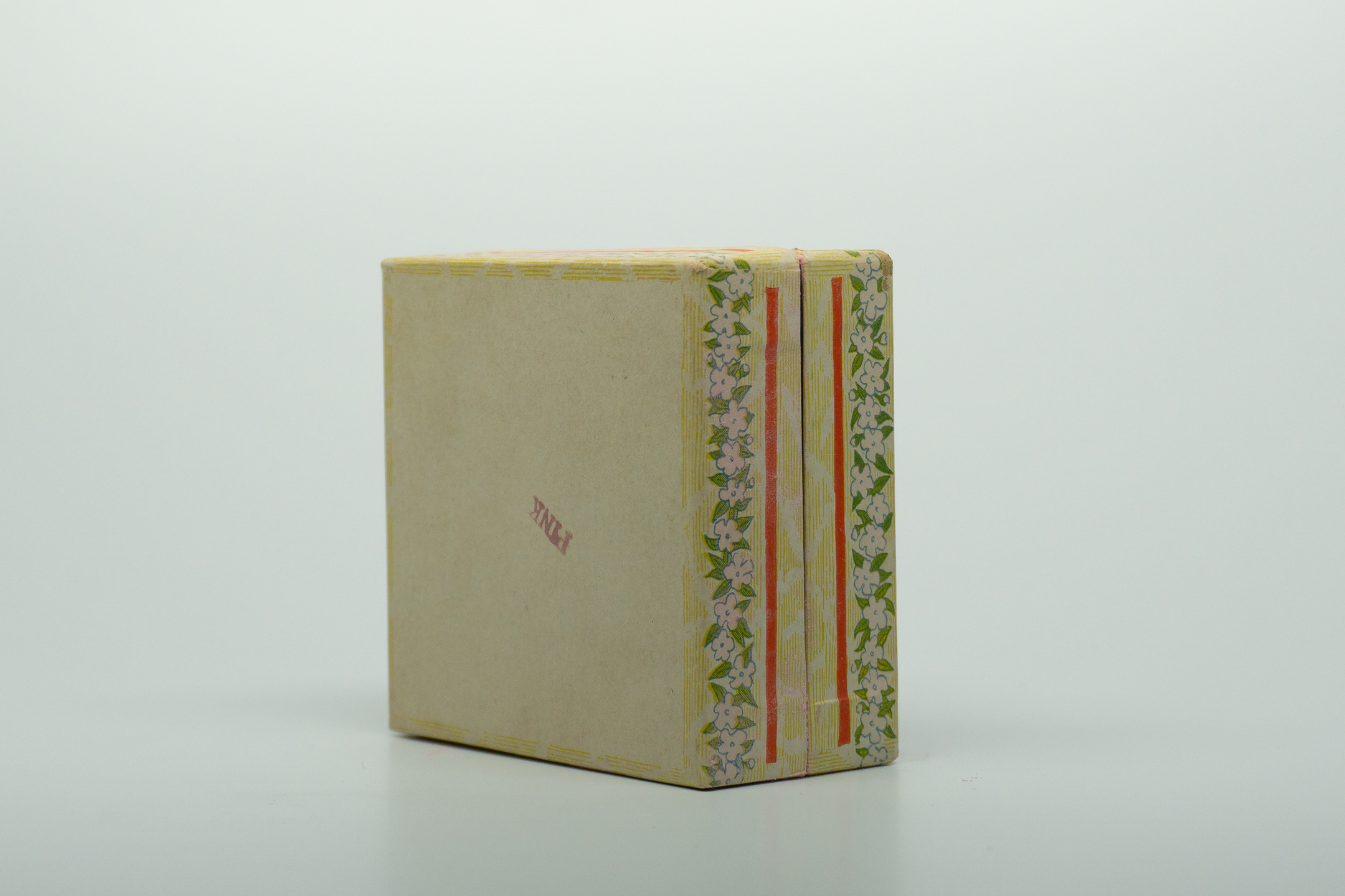 Polly Peachtree Face Powder