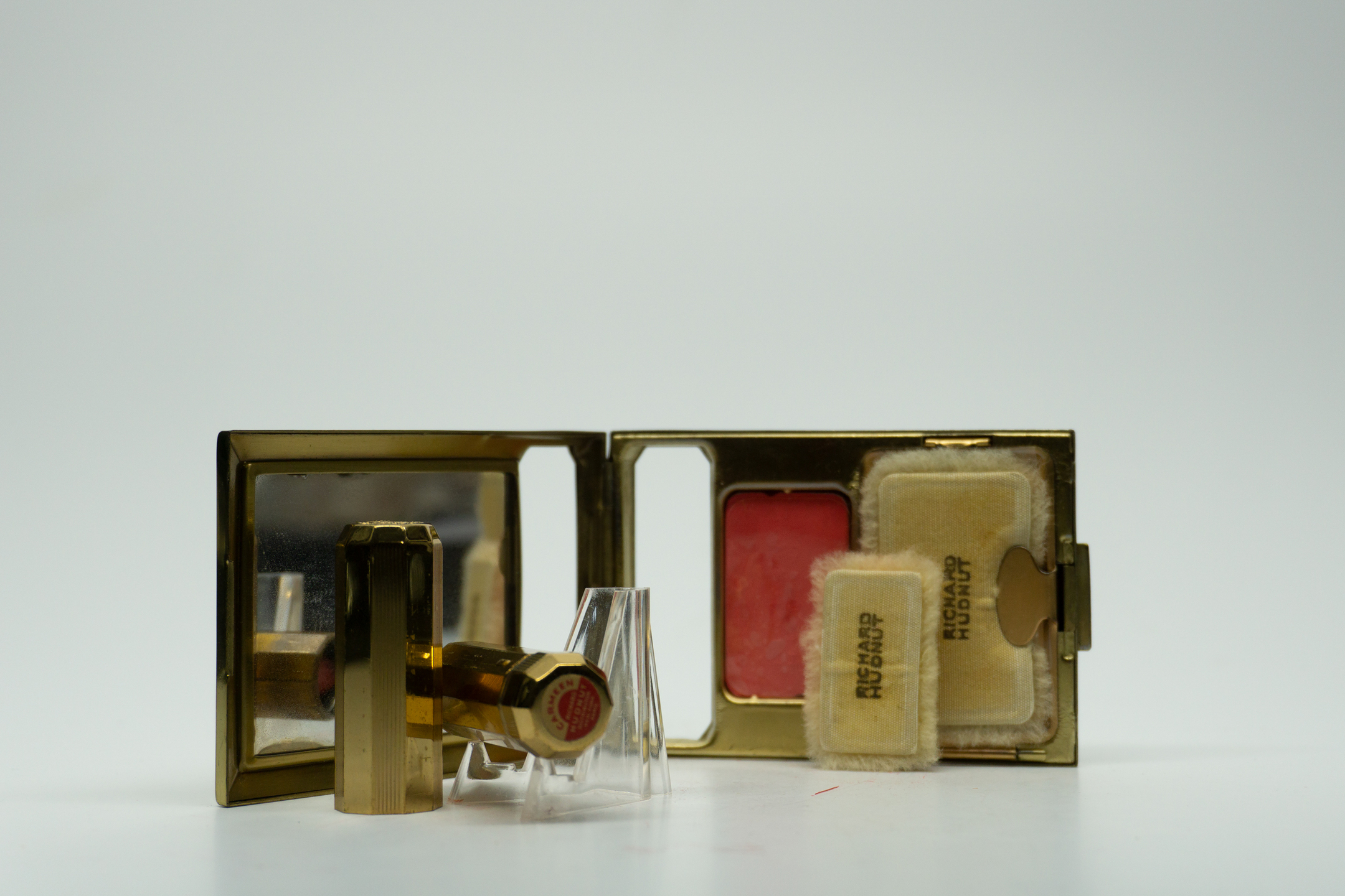 Richard Hudnut Triple Compact