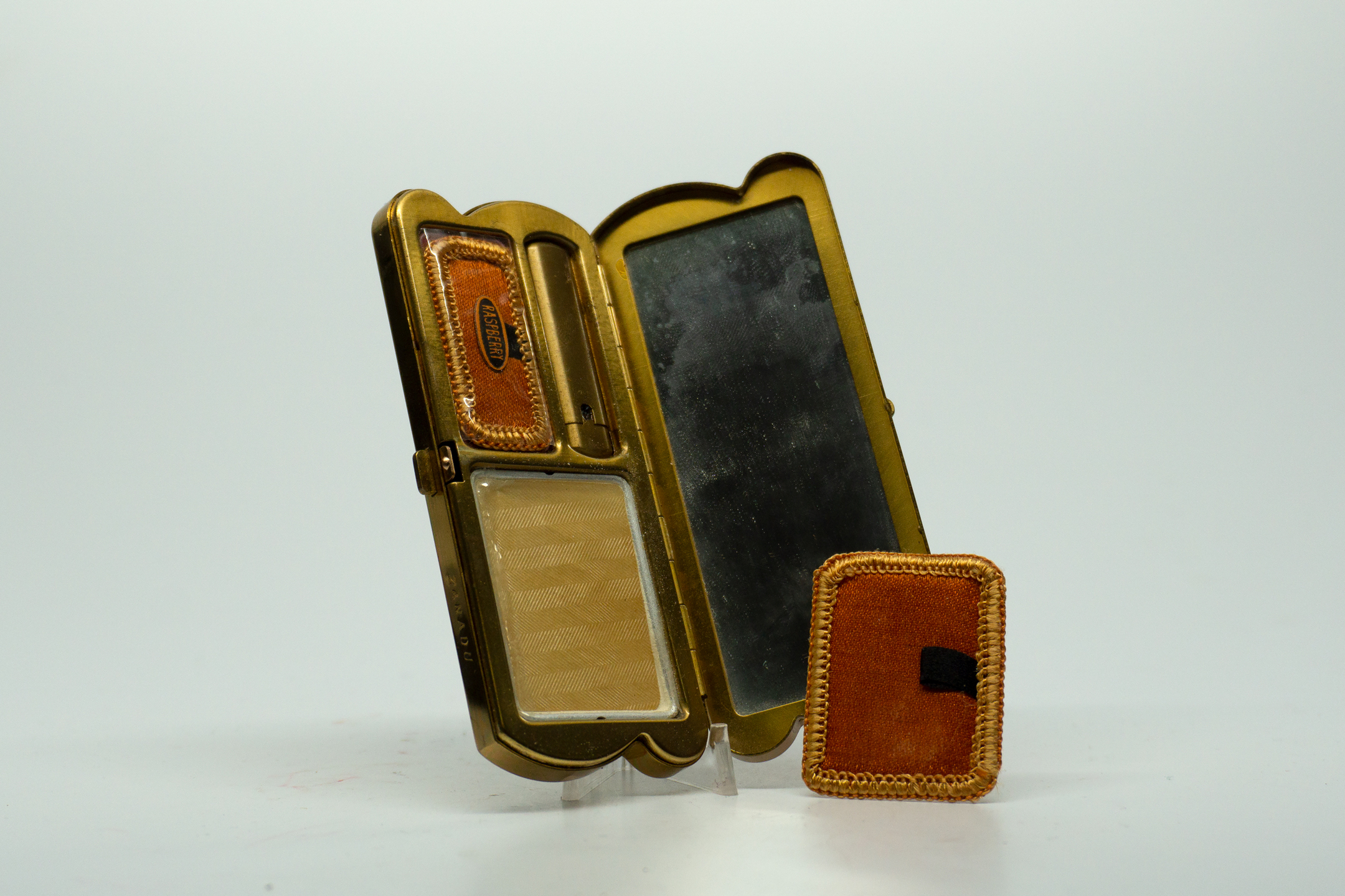 Zanadu Triple Vanity 