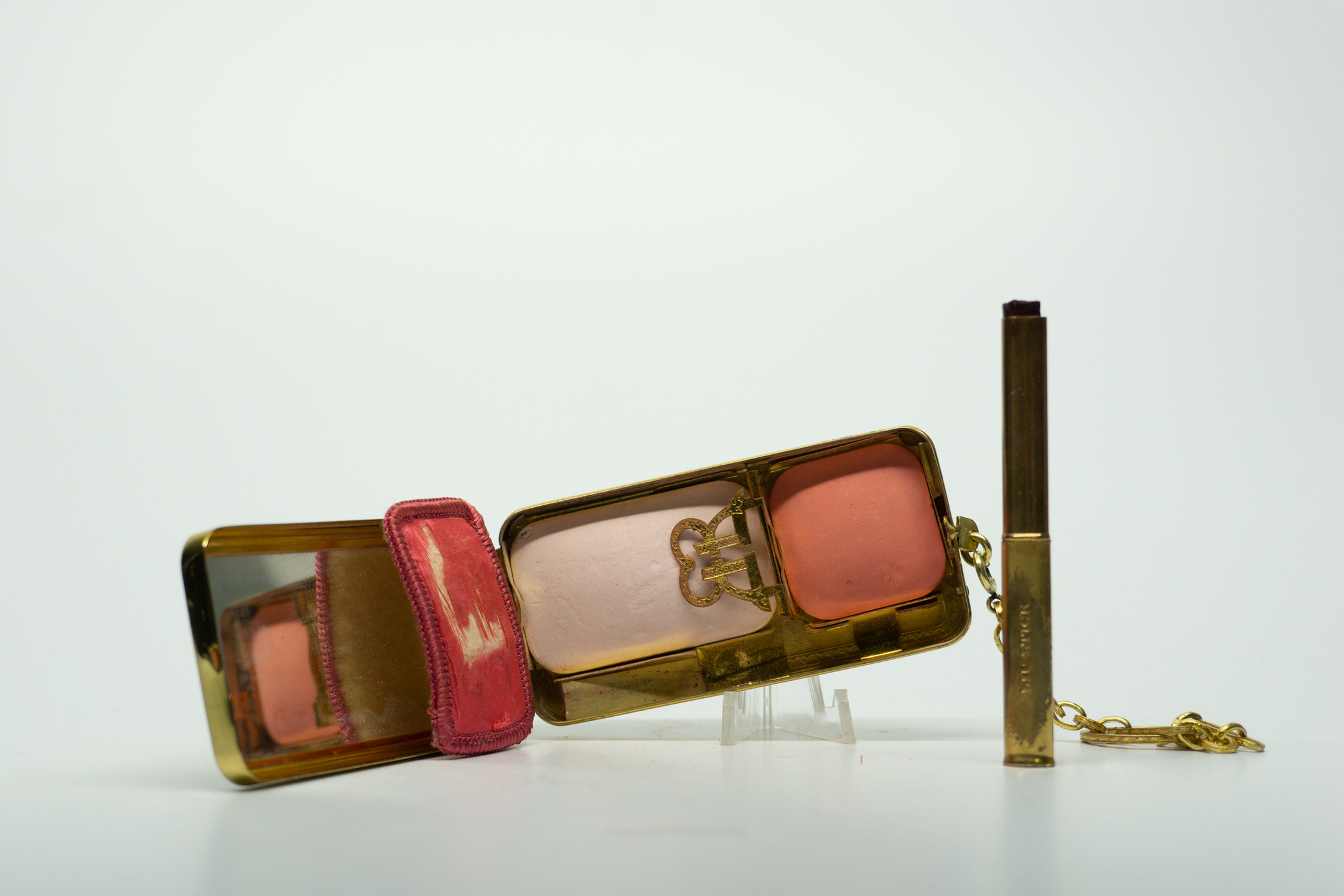 Richard Hudnut Du Barry Purse Triple Compact