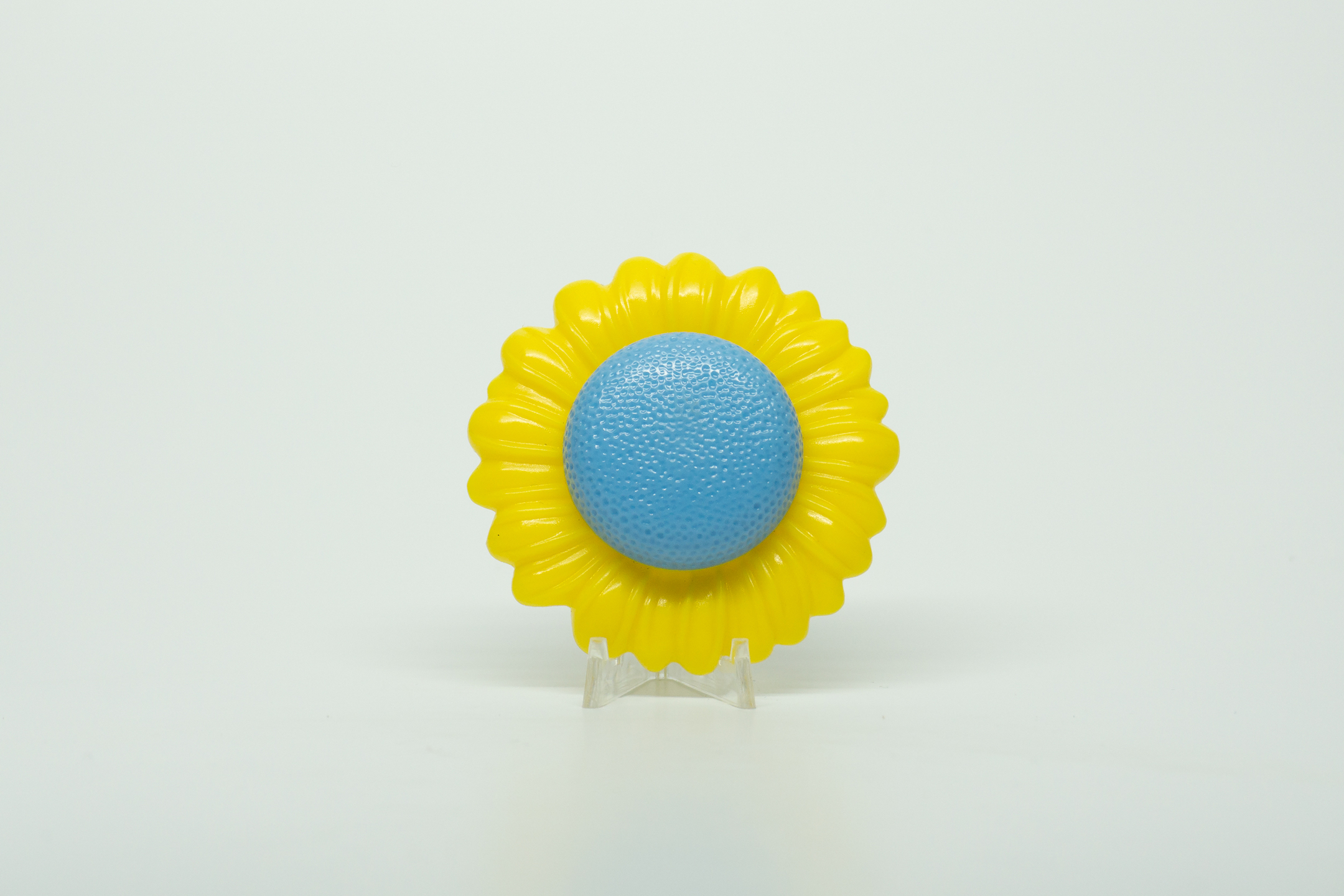 Avon Blue-Eyed Susan Lasting Color Eyeshadow