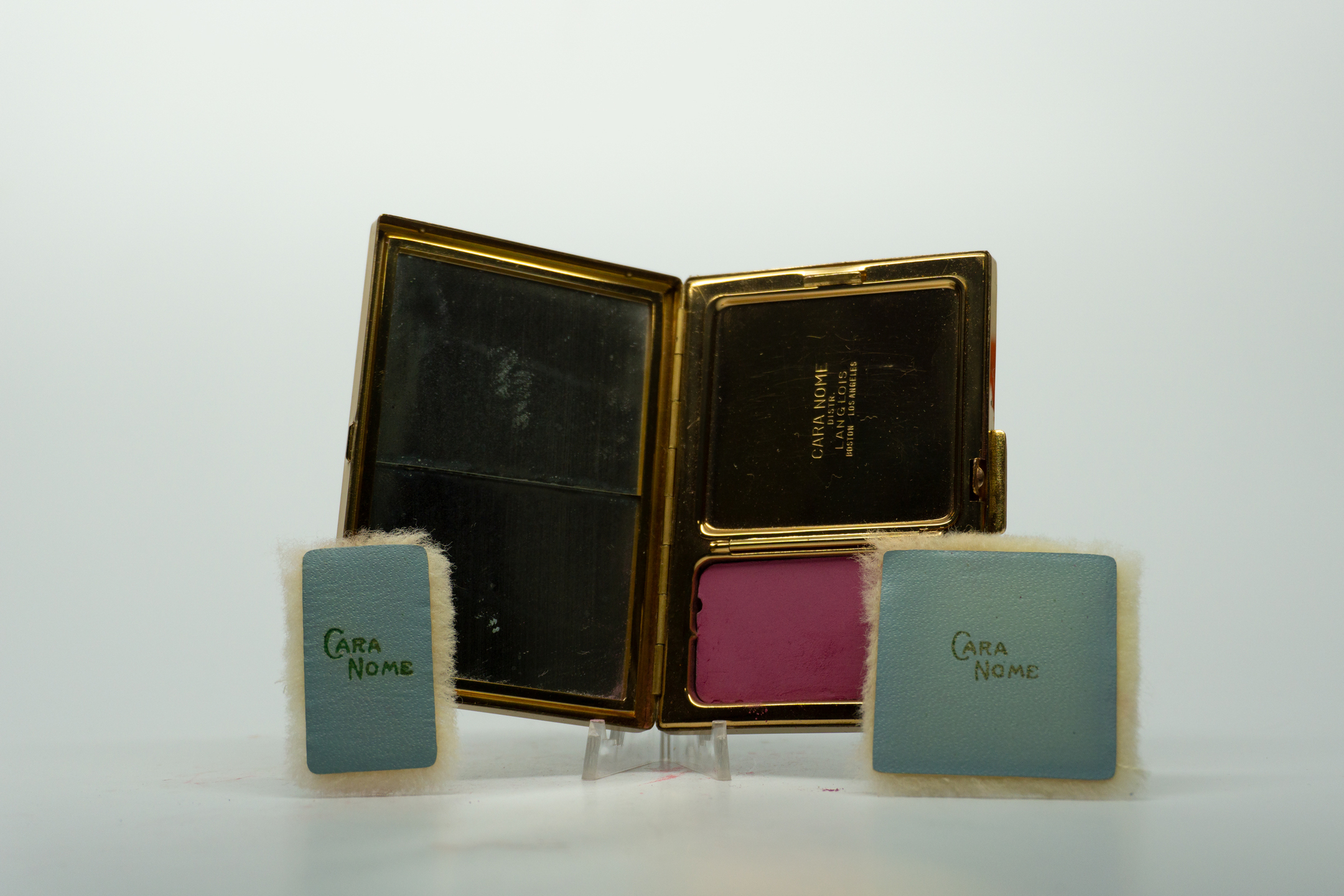 Cara Nome Double Compact