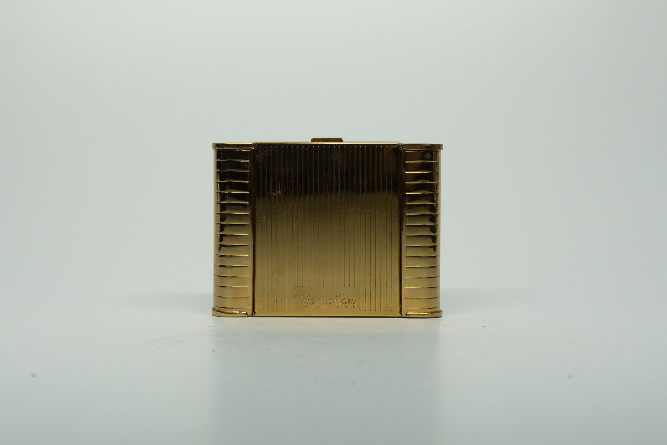 Venus Ray Illuminated Compact 