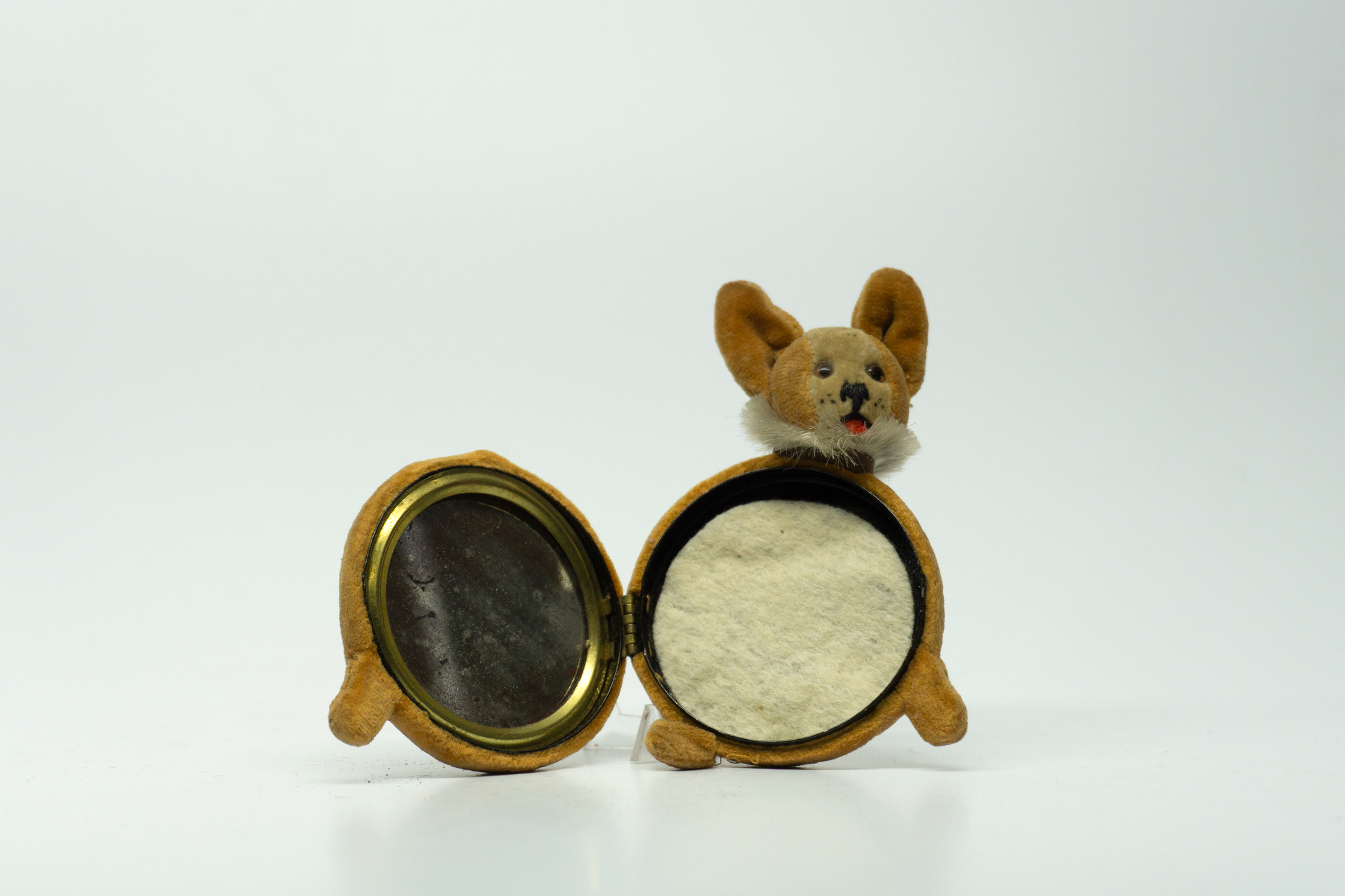 Schuco Velveteen Dog Compact