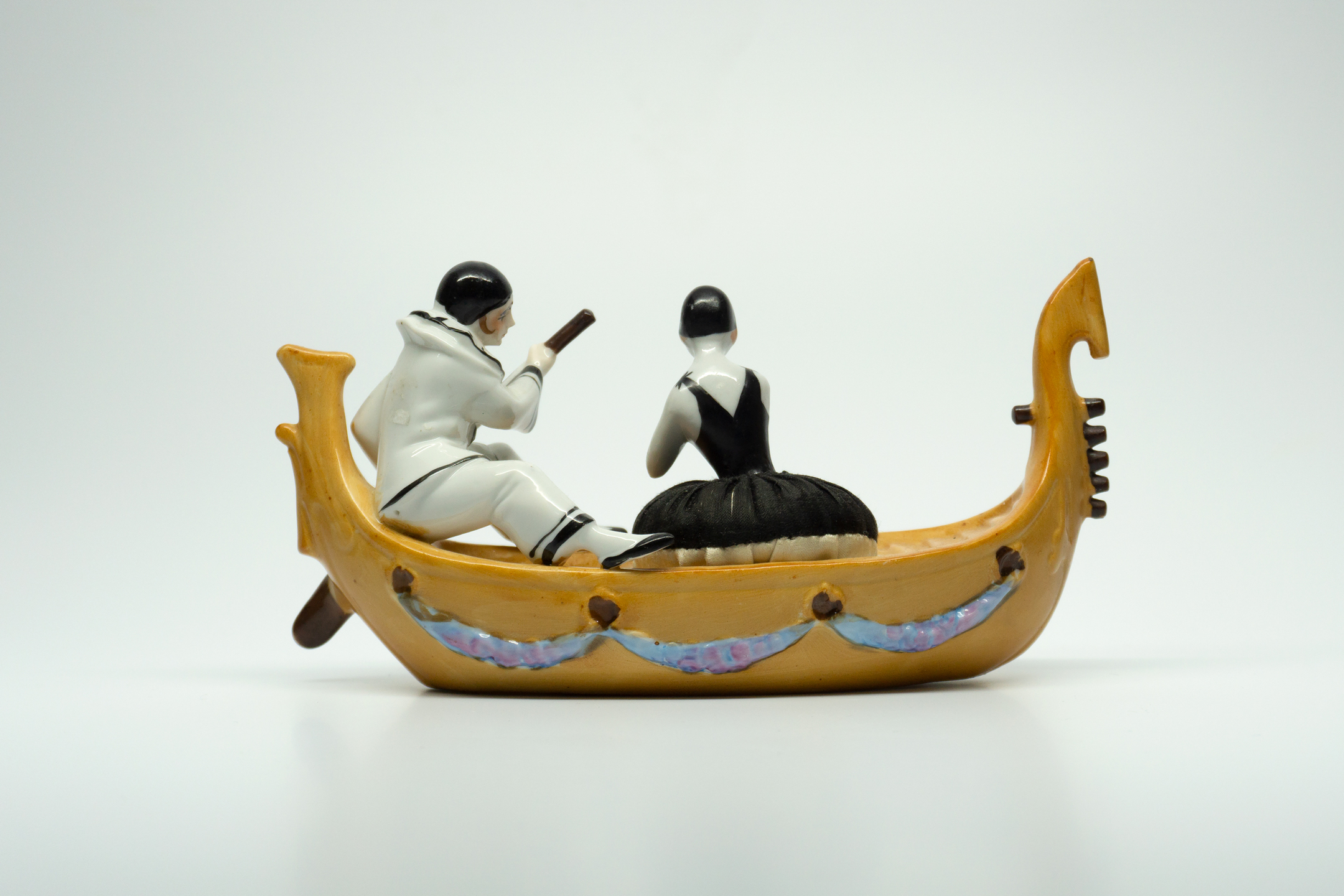 Schneider Powder Jar with Puff