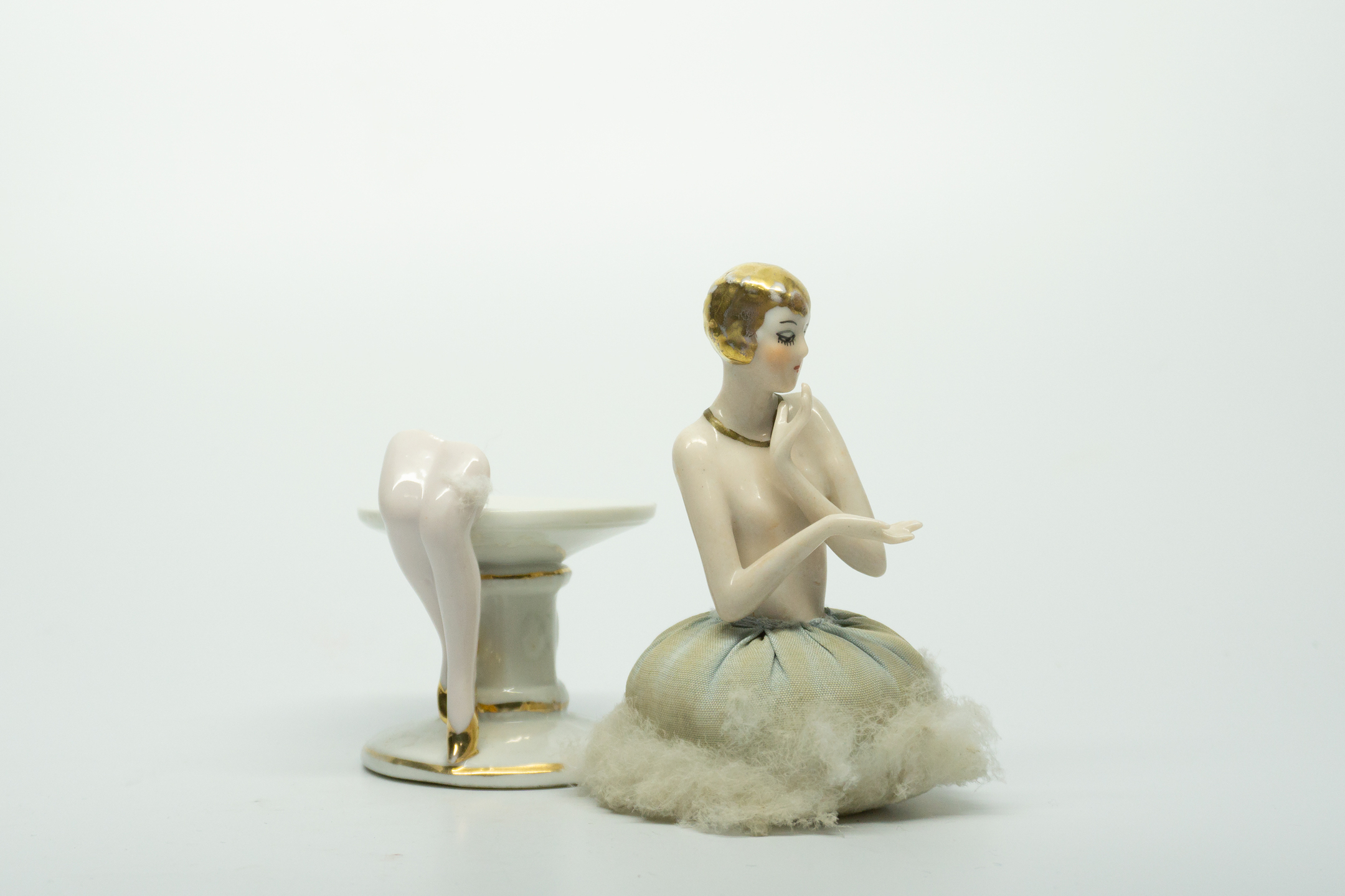 Powder Jar with Puff