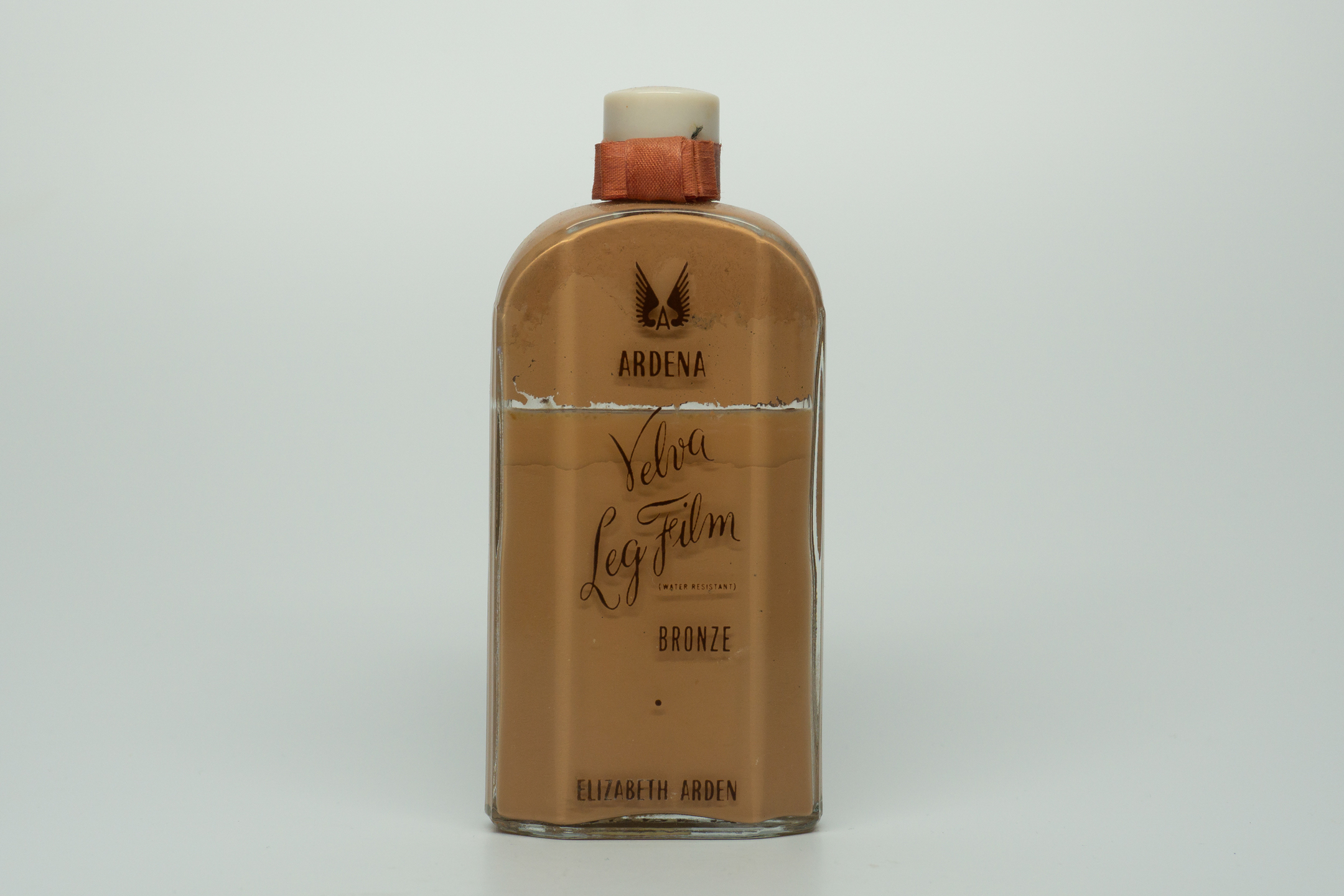 Elizabeth Arden Ardena Velva Leg Film 